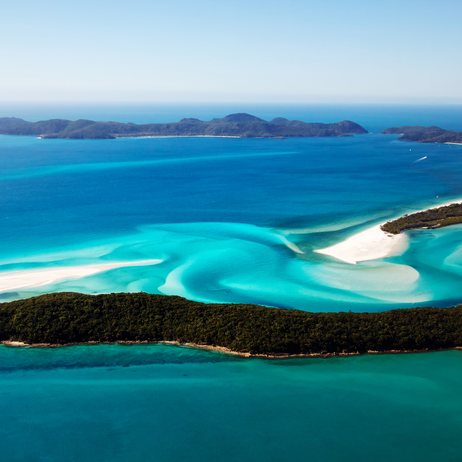 Explore the phenomenal beauty of the Whitsunday Islands Explore the phenomenal beauty of the Whitsunday Islands